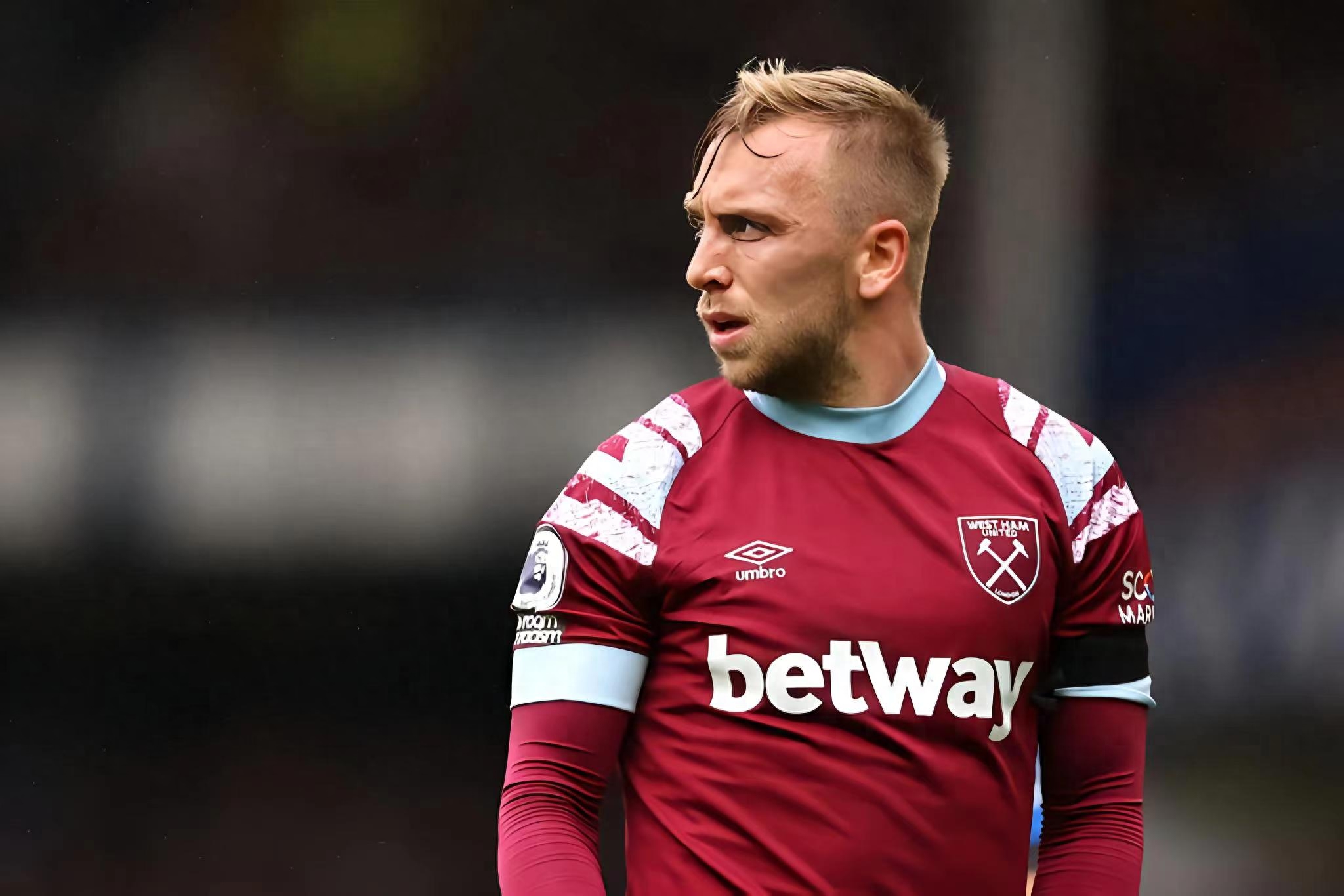 开云平台-西汉姆迎德国杯关键赛，关键时刻豪取连胜，媒体盛赞，年轻球员得到机会的简单介绍