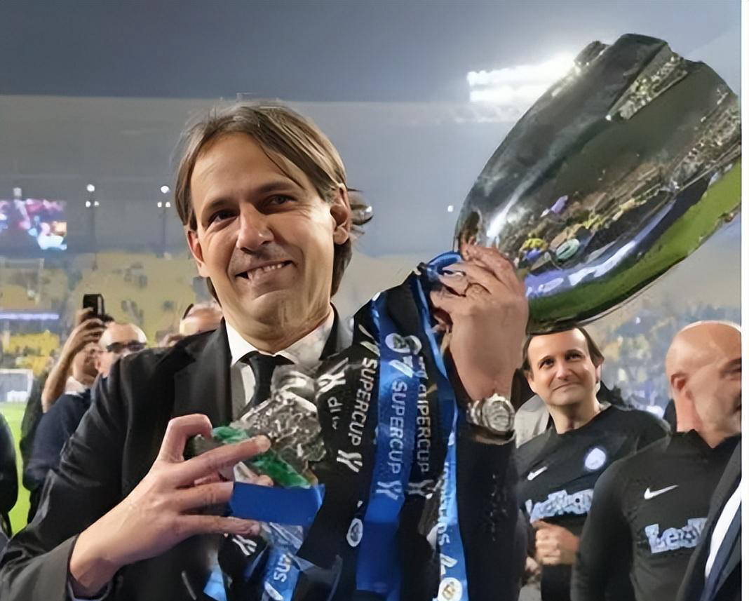 赛前欧篮联传出新动向；国际米兰回应争议；管理层表态：管理层满意；身体对抗强度拉满的简单介绍